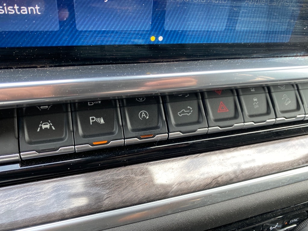 2023 Chevrolet Silverado 1500 LTZ - 8