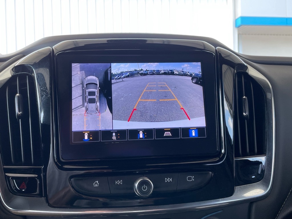 2022 Chevrolet Traverse LT Leather - 8