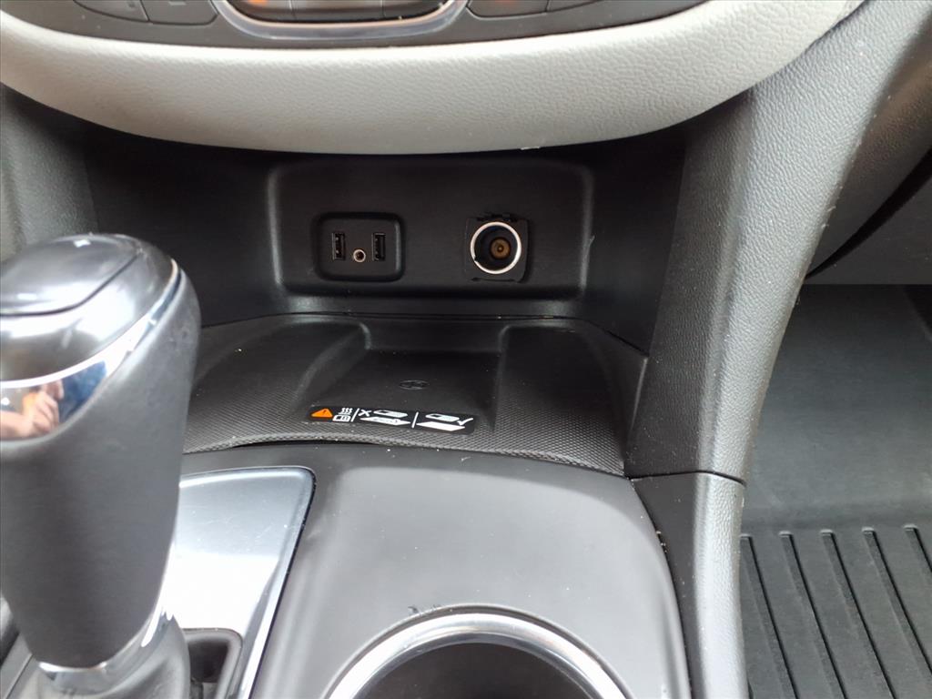 2018 Chevrolet Equinox Premier - 8