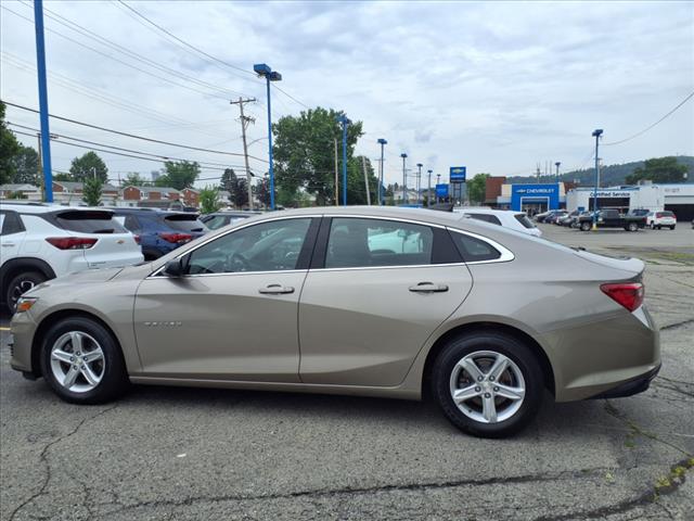 2022 Chevrolet Malibu LS