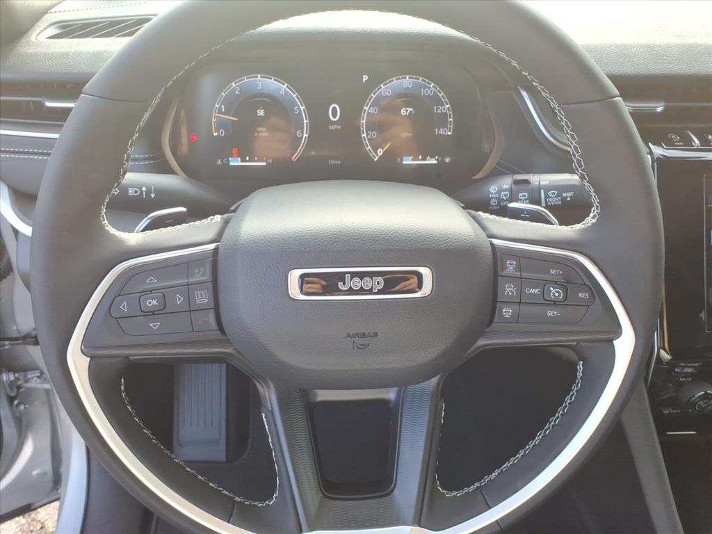 2025 Jeep Grand Cherokee Altitude 4x4