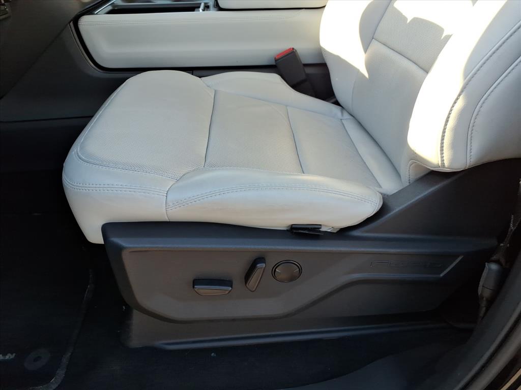 2025 Ford Expedition Platinum MAX