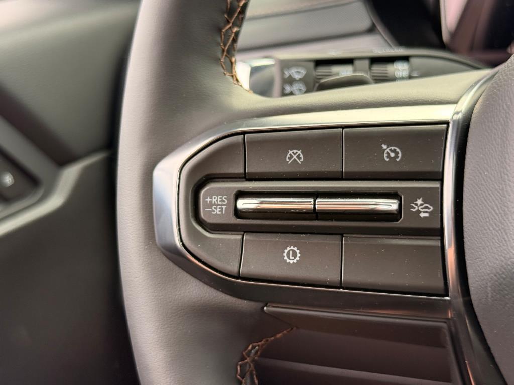 2025 GMC Acadia AT4