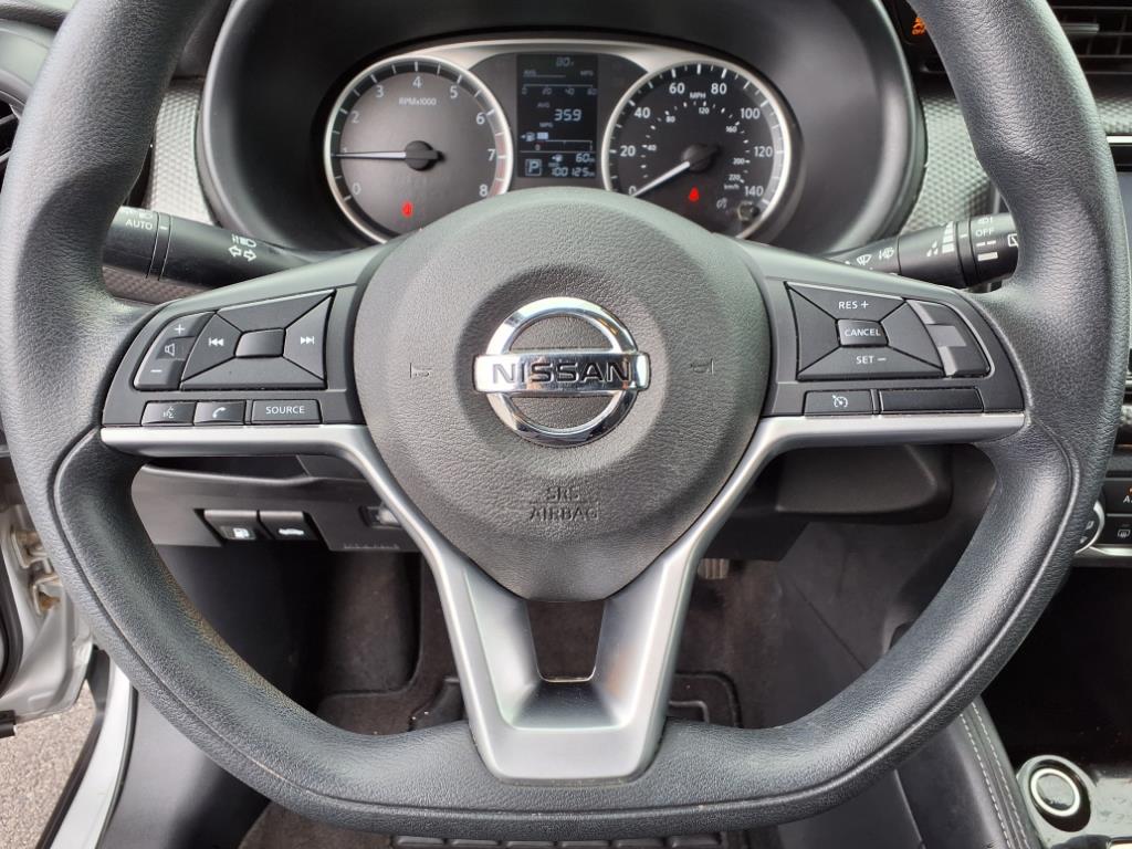 2019 Nissan Kicks S