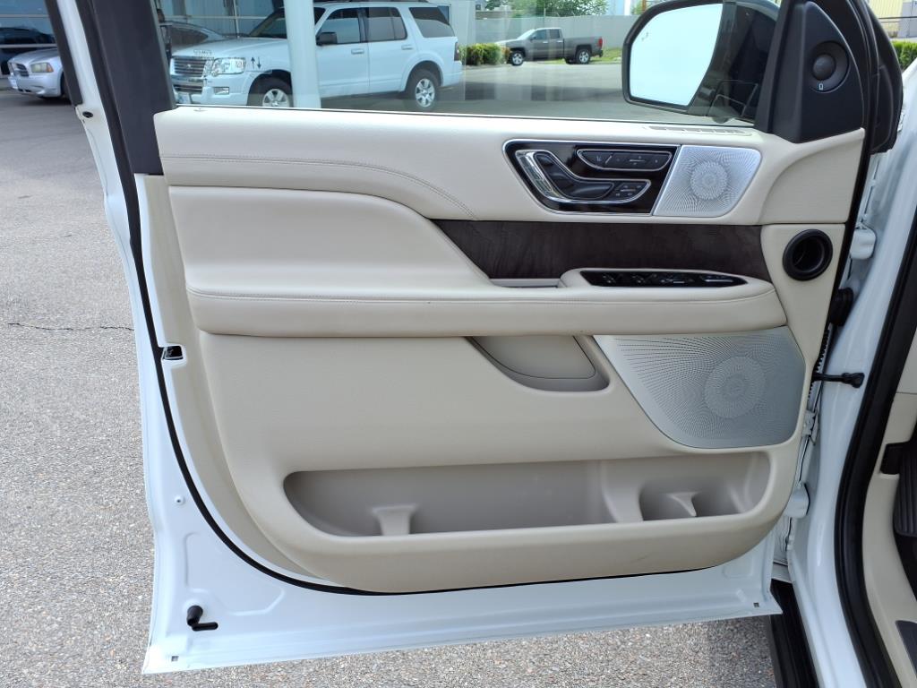 2021 Lincoln Navigator L Reserve
