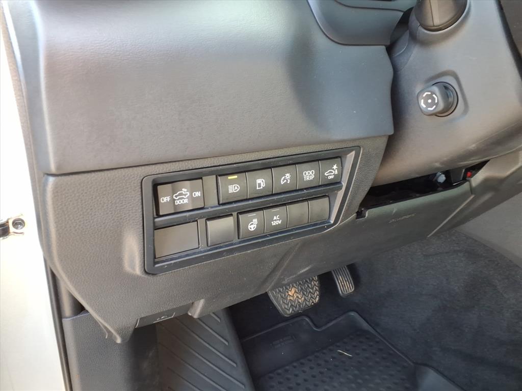 2023 Toyota Tundra Hybrid Platinum