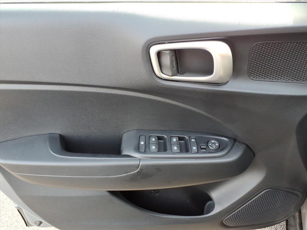 2020 Hyundai Venue SE