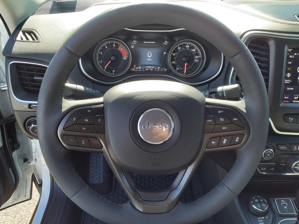 2023 Jeep Cherokee Trailhawk