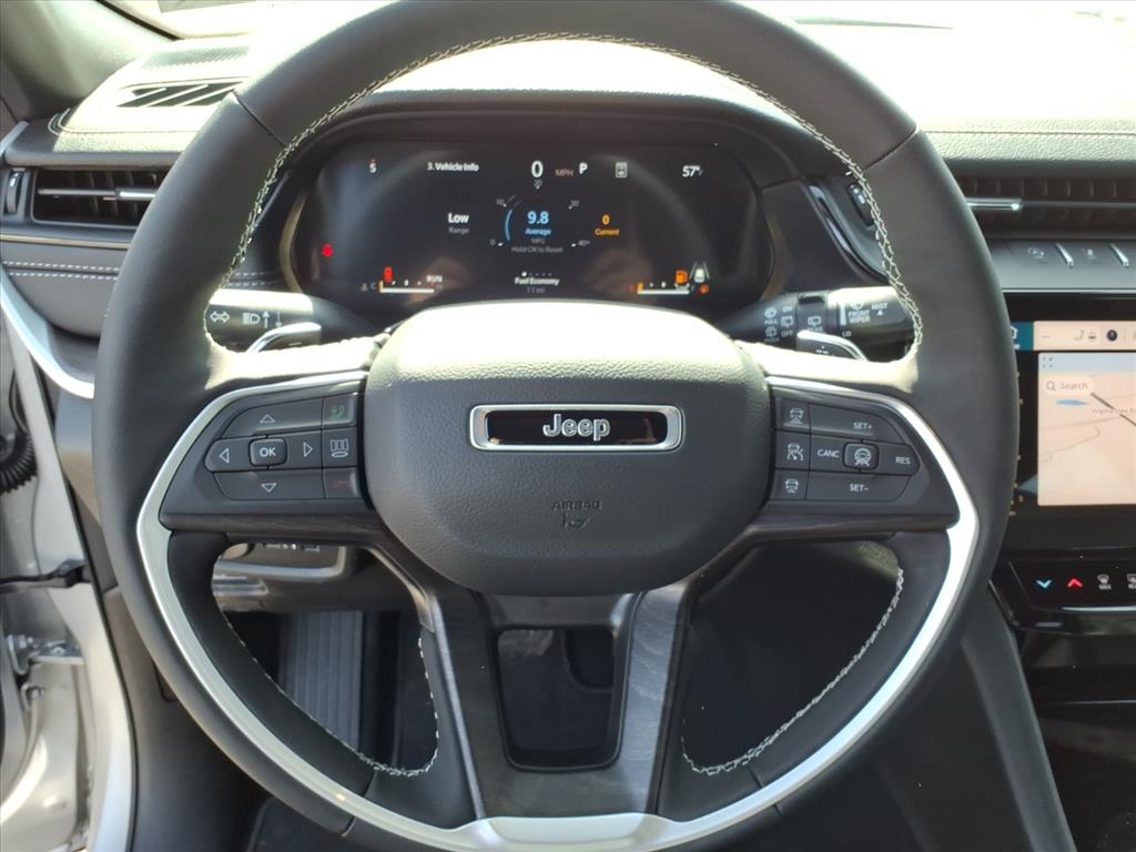 2026 Jeep Grand Cherokee Altitude 4x4