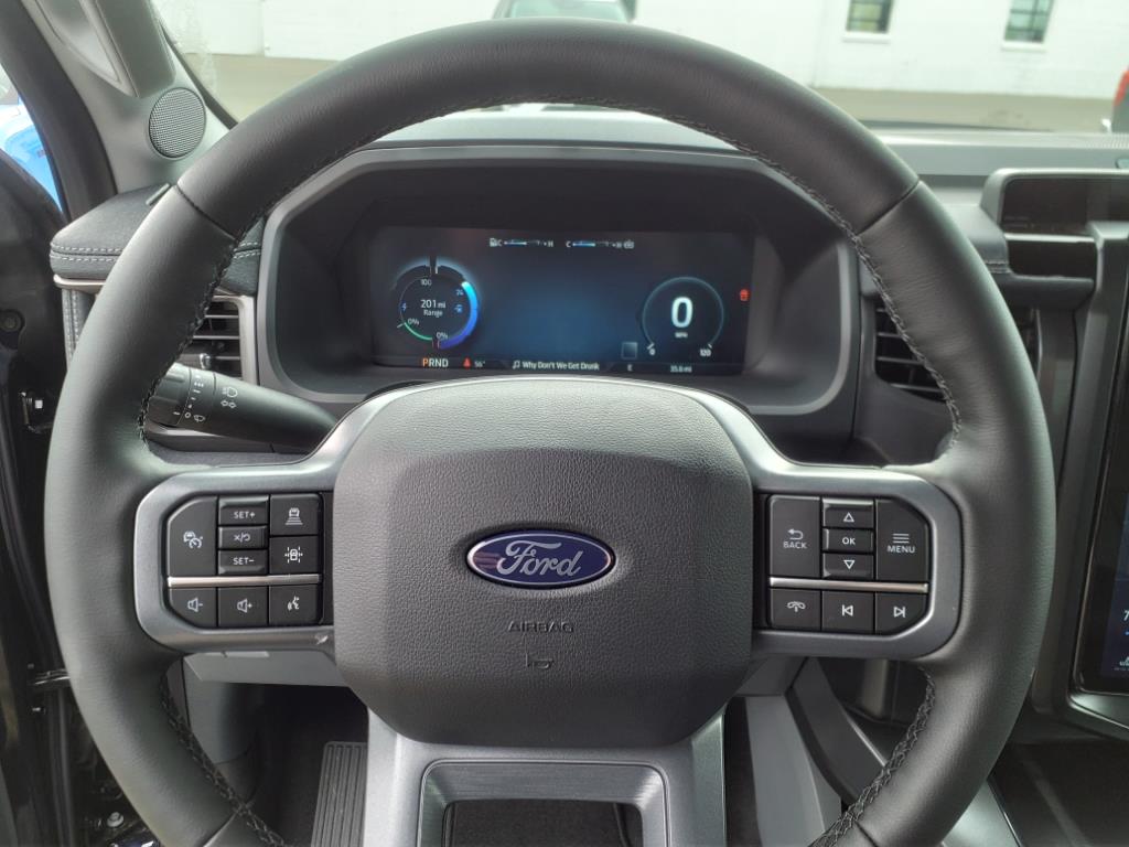 2025 Ford F-150 Lightning Flash