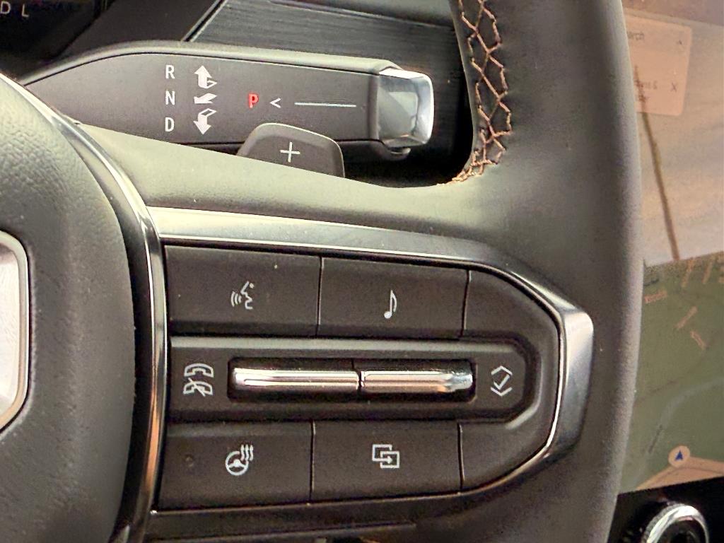 2025 GMC Acadia AT4