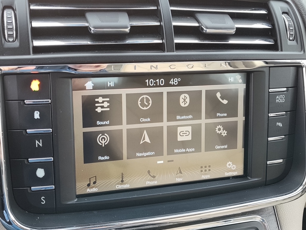 2017 Lincoln Continental Reserve