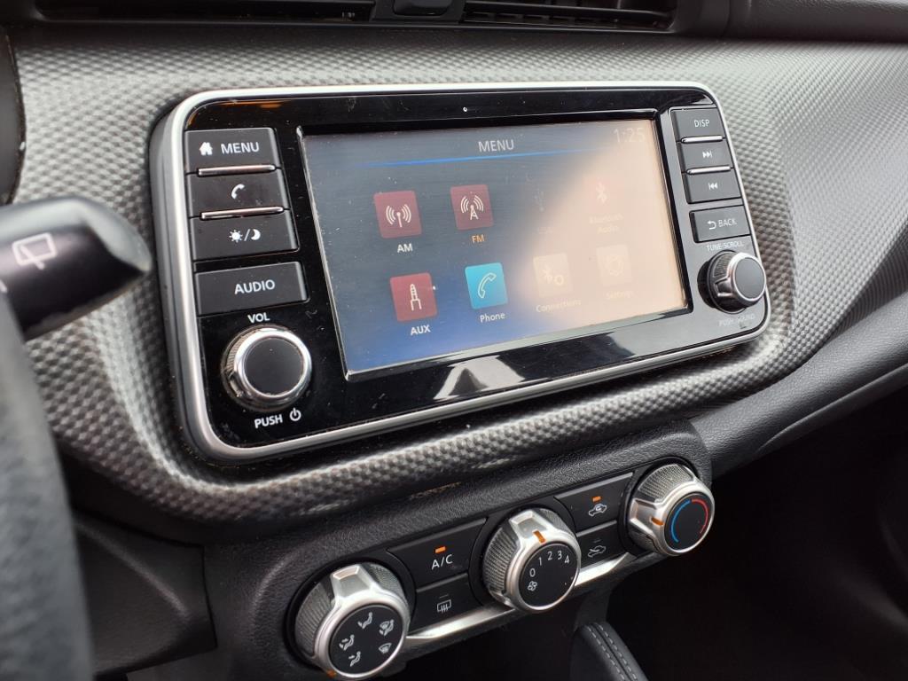 2019 Nissan Kicks S
