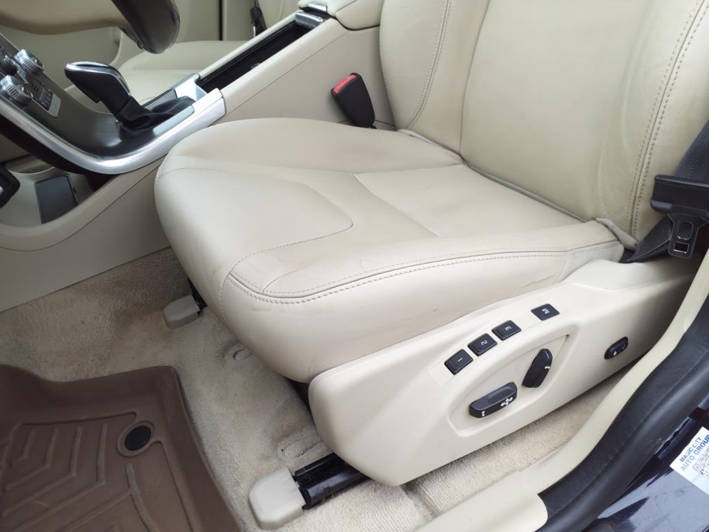 2016 Volvo XC60 T5 Platinum