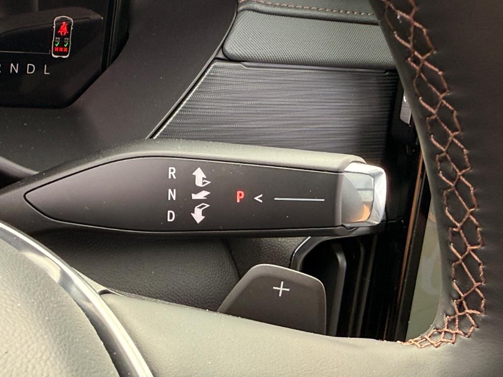 2025 GMC Acadia AT4