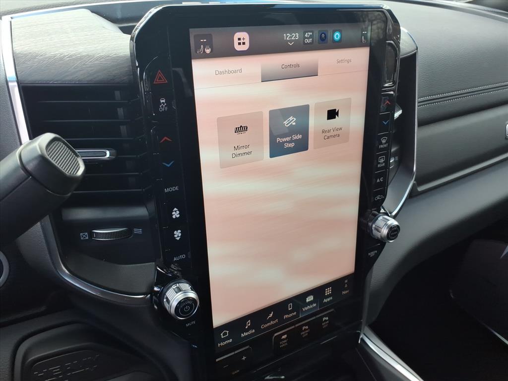 2026 Ram 2500 Laramie Crew Cab 4x4 6'4" Box