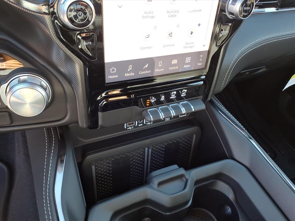 2026 Ram 1500 Limited Crew Cab 4x4 5'7" Box