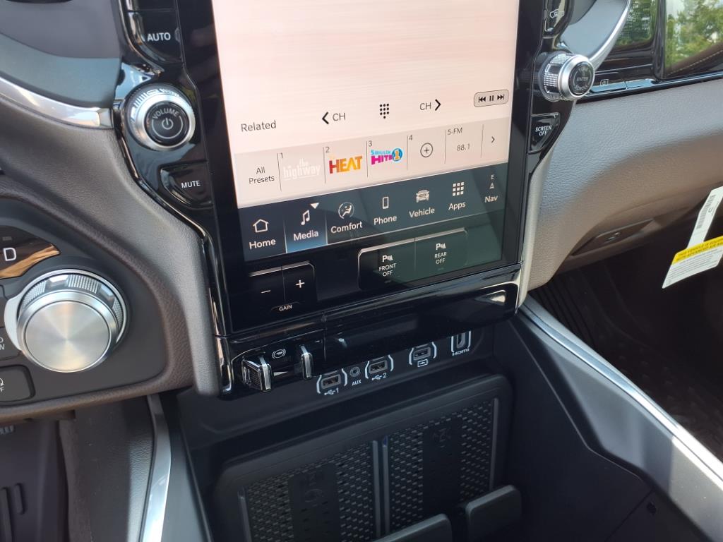 2025 Ram 1500 Laramie