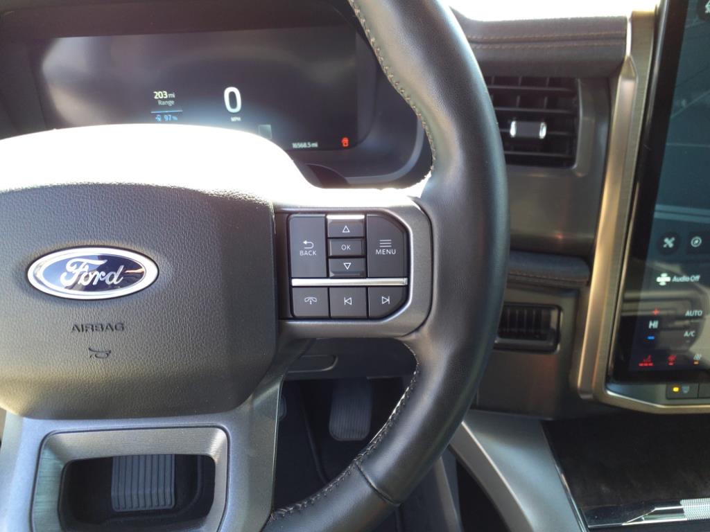 2023 Ford F-150 Lightning Lariat