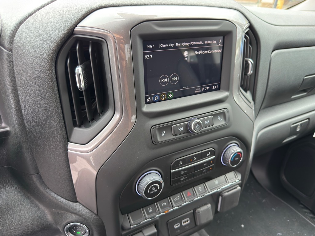 2025 Chevrolet Silverado 2500HD 4WD Crew Cab Standard Bed Custom
