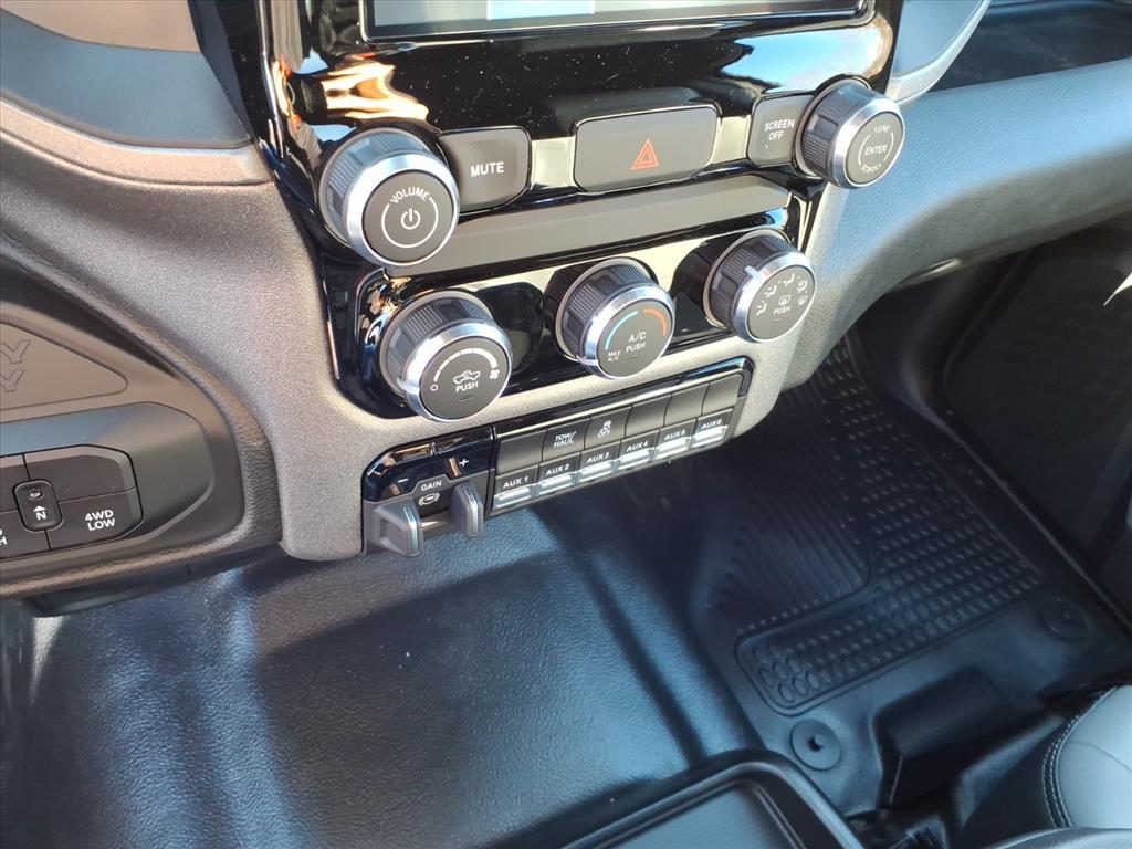 2026 Ram 3500 Tradesman Crew Cab 4x4 8' Box