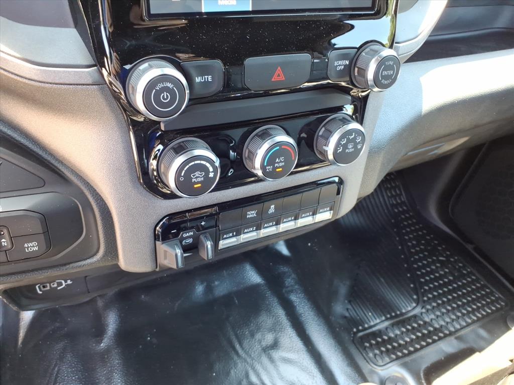2026 Ram 2500 Tradesman Crew Cab 4x4 8' Box