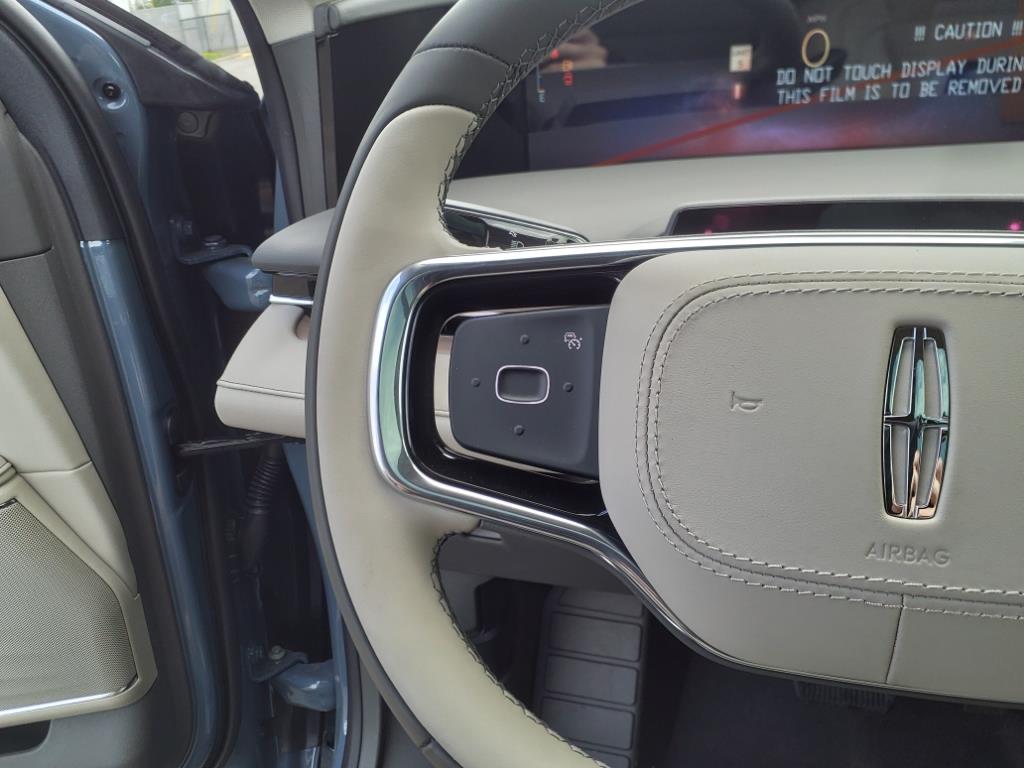 2025 Lincoln Nautilus Hybrid Reserve