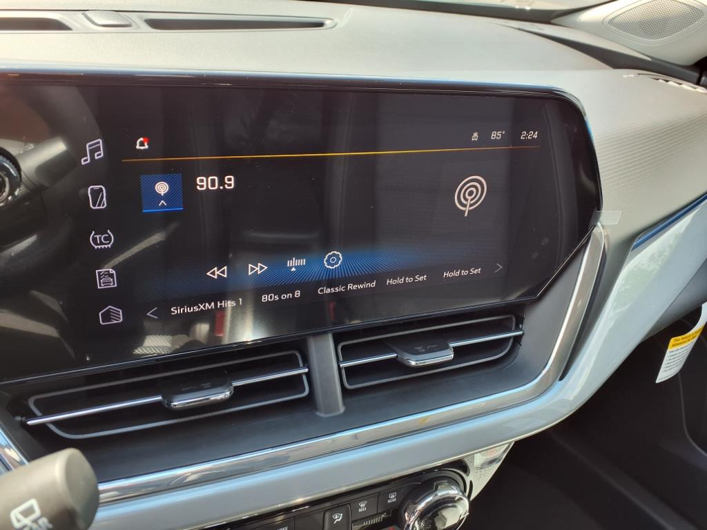 2025 Chevrolet Trax FWD LT