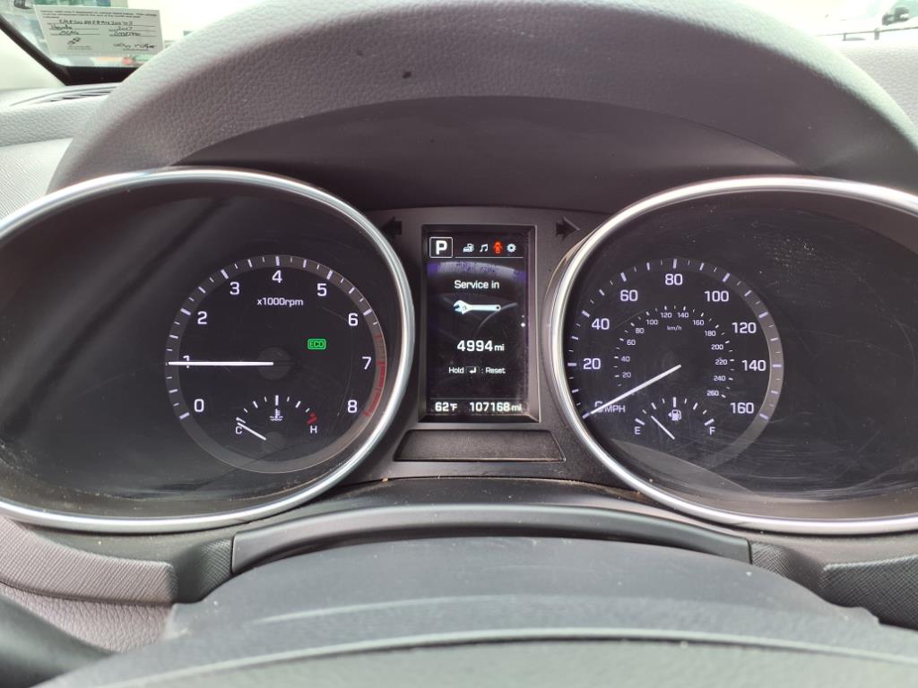 2017 Hyundai SANTA FE SE