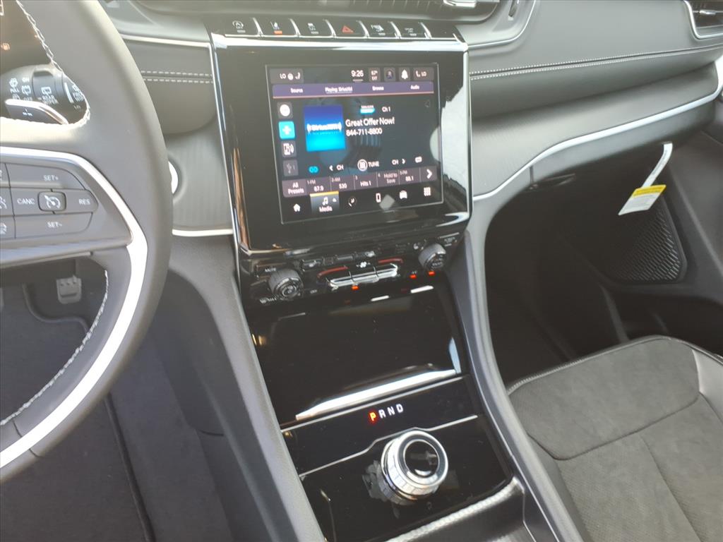 2025 Jeep Grand Cherokee Altitude 4x4