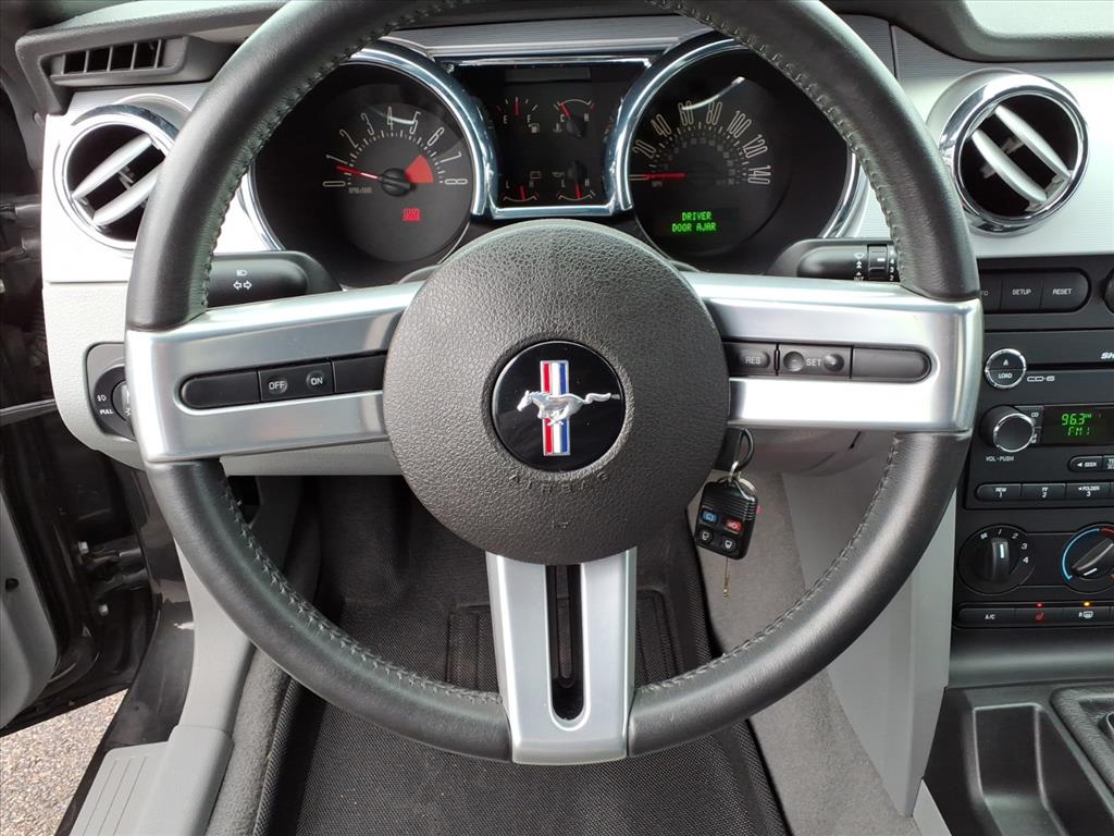 2008 Ford Mustang GT Deluxe