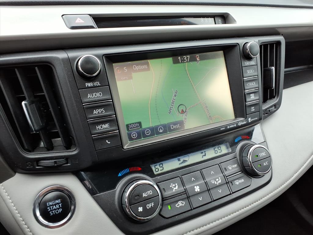 2017 Toyota RAV4 XLE