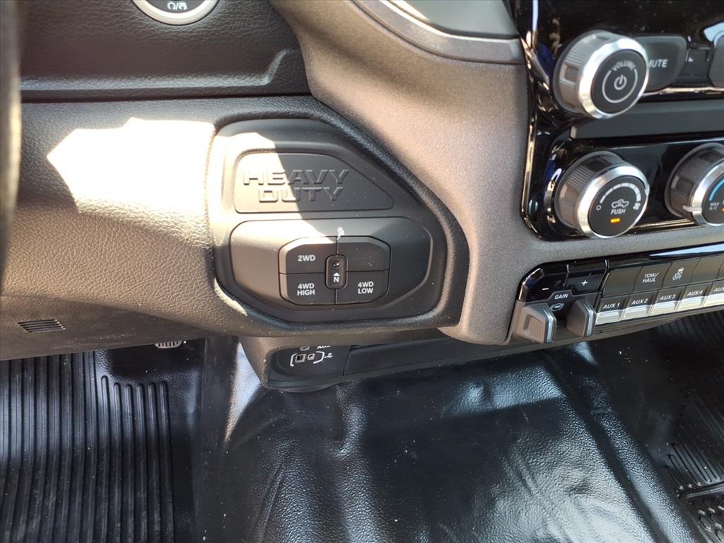 2026 Ram 2500 Tradesman Crew Cab 4x4 8' Box
