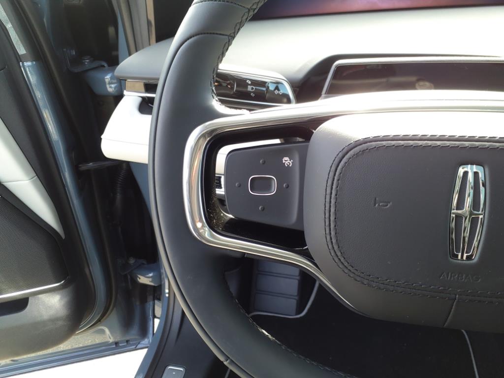 2025 Lincoln Nautilus Hybrid Reserve