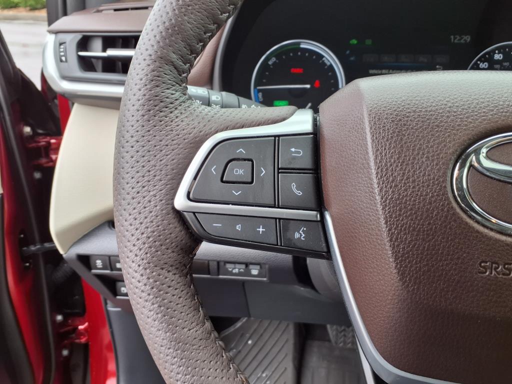 2024 Toyota Sienna Platinum 7-Passenger