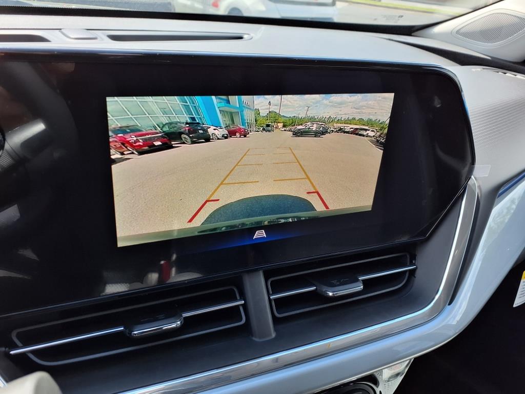 2025 Chevrolet Trax FWD LT