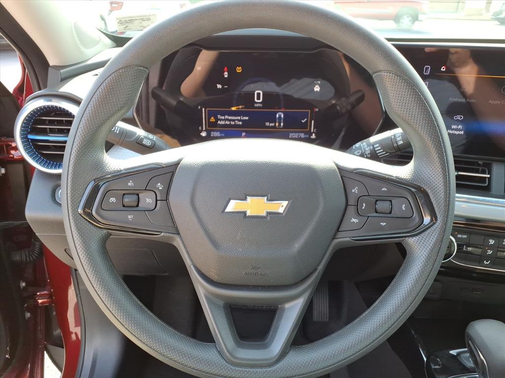 2025 Chevrolet Trax FWD LT