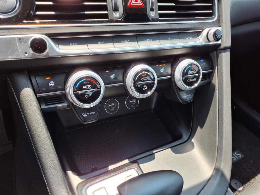 2023 Genesis G70 2.0T
