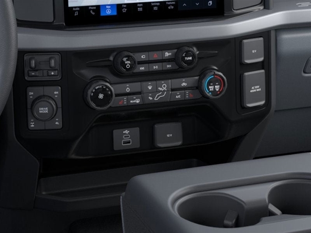 2025 Ford F-350 Super Duty XLT