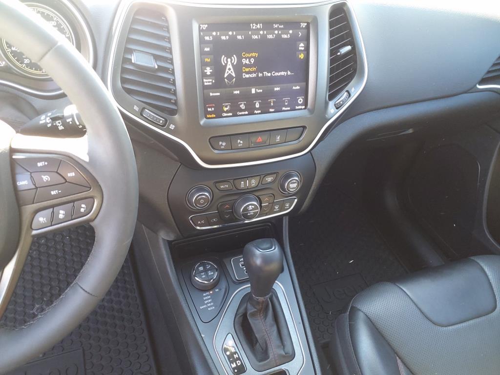 2023 Jeep Cherokee Trailhawk