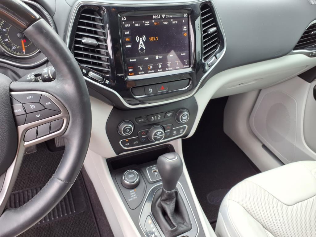 2019 Jeep Cherokee Overland 4x4