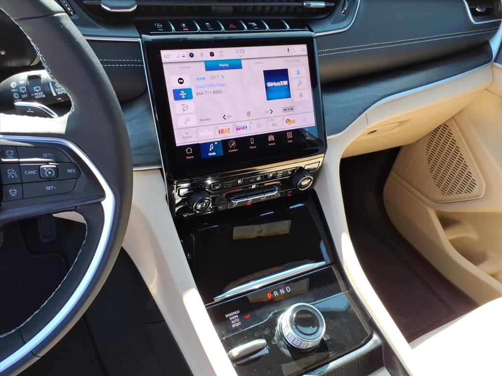 2025 Jeep Grand Cherokee Limited 4x4