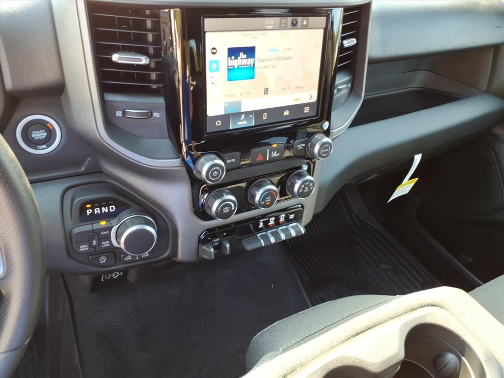 2026 Ram 1500 Warlock Crew Cab 4x4 5'7" Box