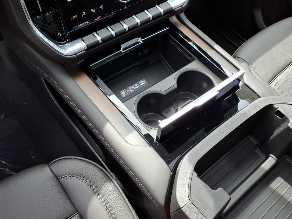 2026 GMC Yukon 4WD Denali