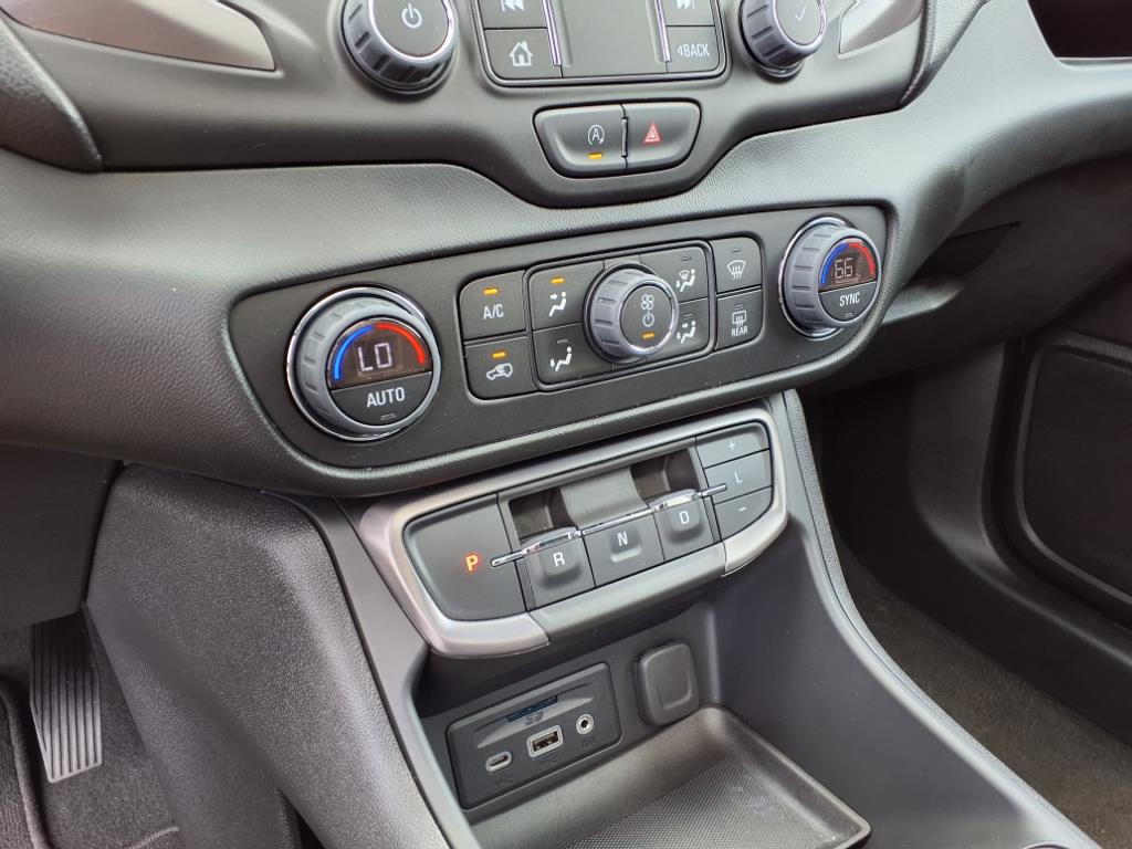 2022 GMC Terrain AT4