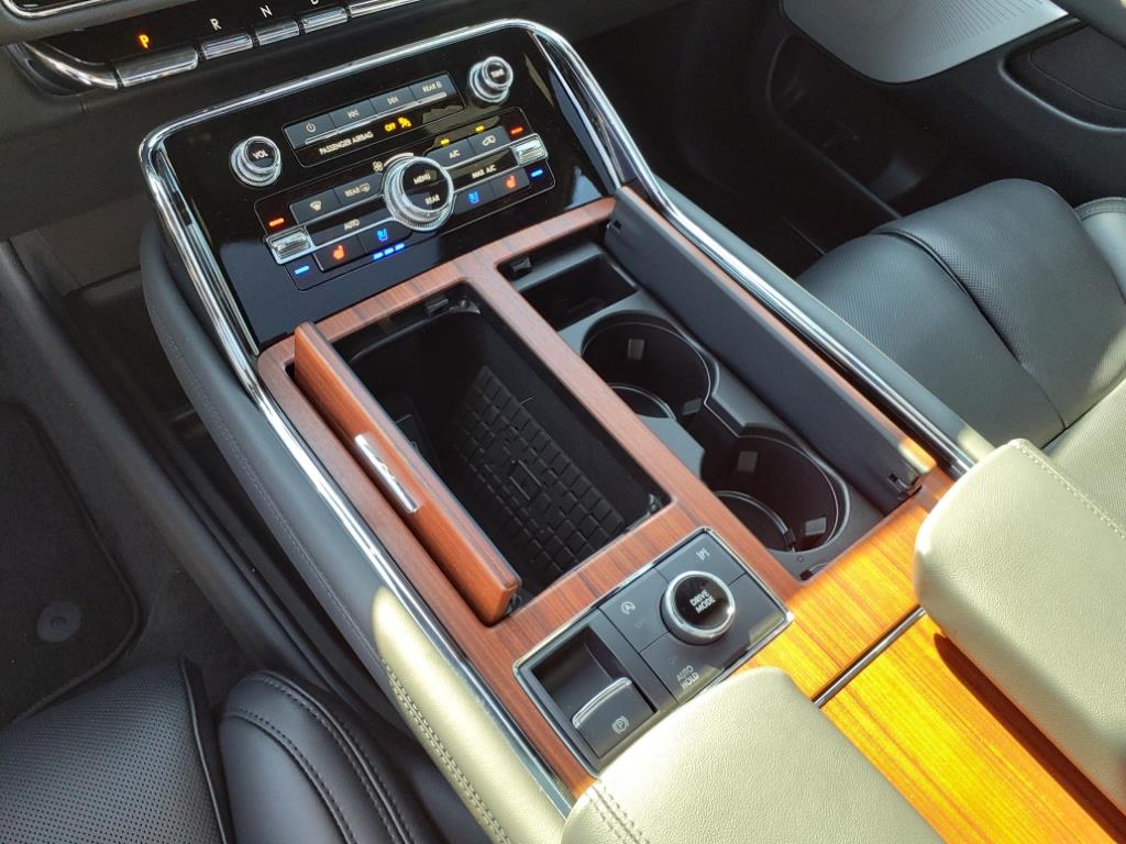 2024 Lincoln Navigator L Reserve