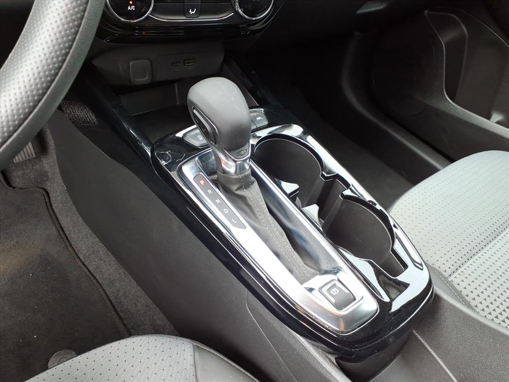 2025 Chevrolet Trax FWD LT