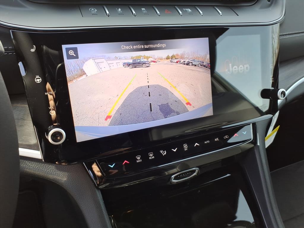 2026 Jeep Grand Cherokee Altitude 4x4