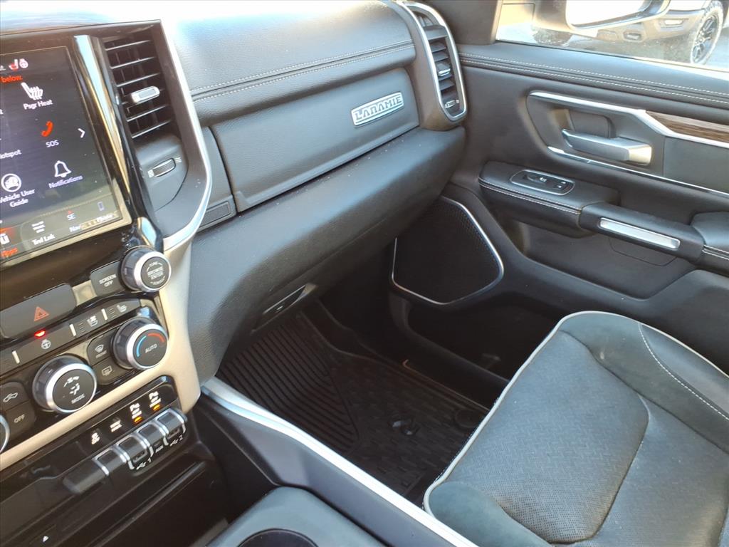 2019 Ram 1500 Laramie Crew Cab 4x2 5'7" Box