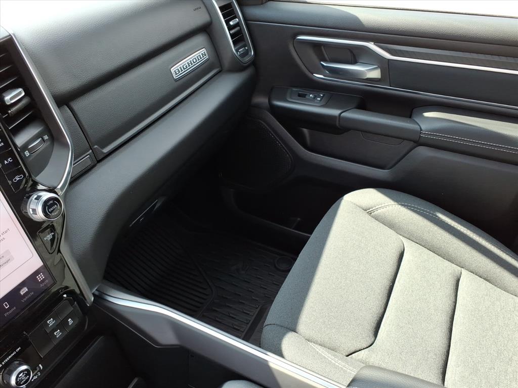 2025 Ram 1500 Big Horn Crew Cab 4x4 5'7" Box